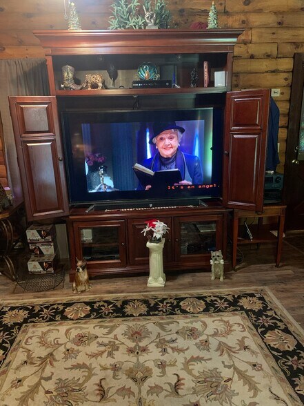 More Photos Of 2507 5th Street Rd, Huntington Specialty For Sale