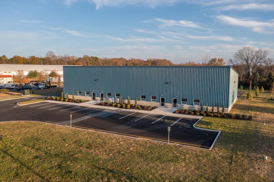 More Photos Of 1 Kerry Ct, Southampton Warehouse For Lease