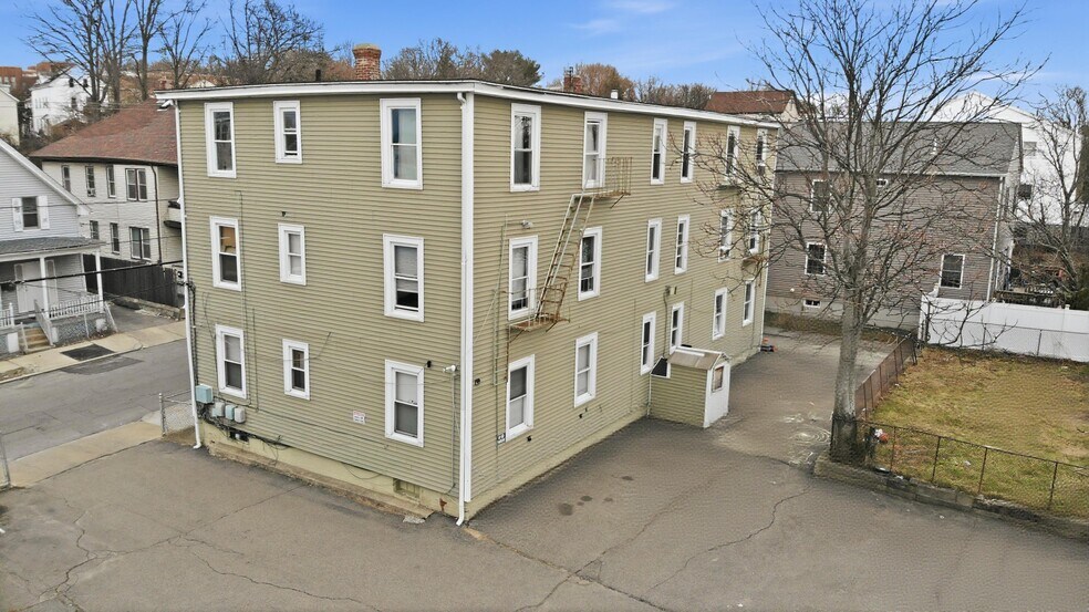 More Photos Of 17 Ledge St, Providence Apartments For Sale