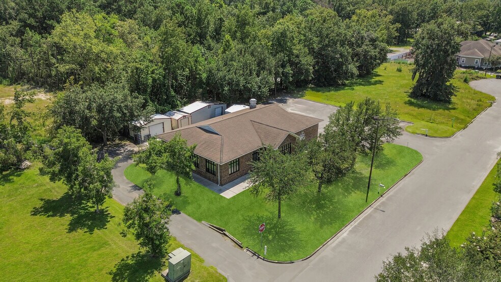 More Photos Of 114 Horizon Park Dr, Savannah Restaurant For Sale