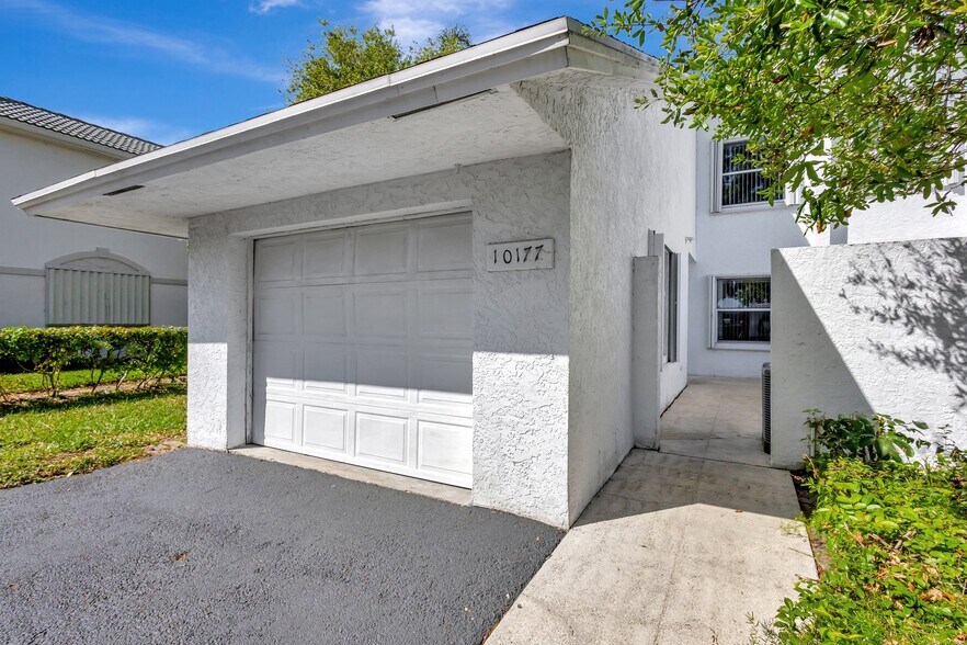 More Photos Of , Palm Beach Gardens Multifamily For Sale