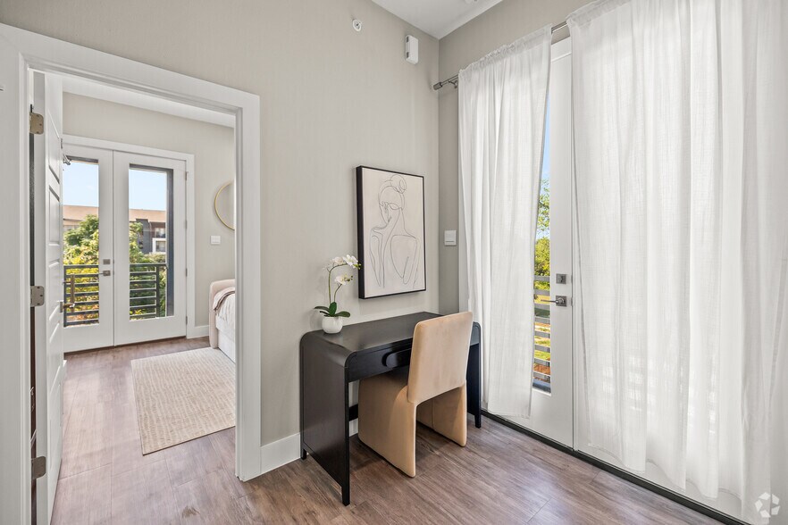 More Photos Of 123 Merritt St, Fort Worth Apartments For Sale