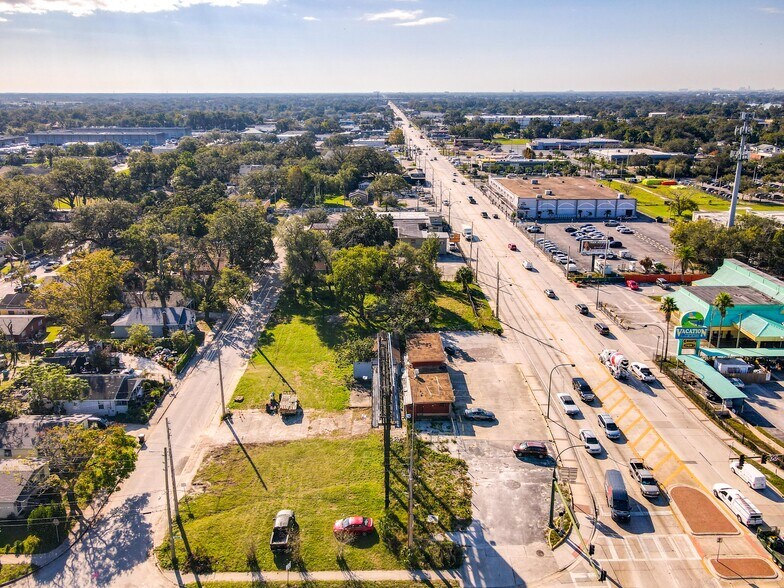 More Photos Of 707 S Orange Blossom Trl, Orlando Storefront For Sale