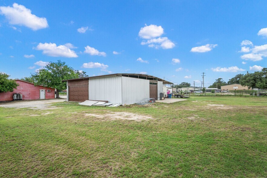 More Photos Of 1421 2nd St, Pleasanton Auto Repair For Sale