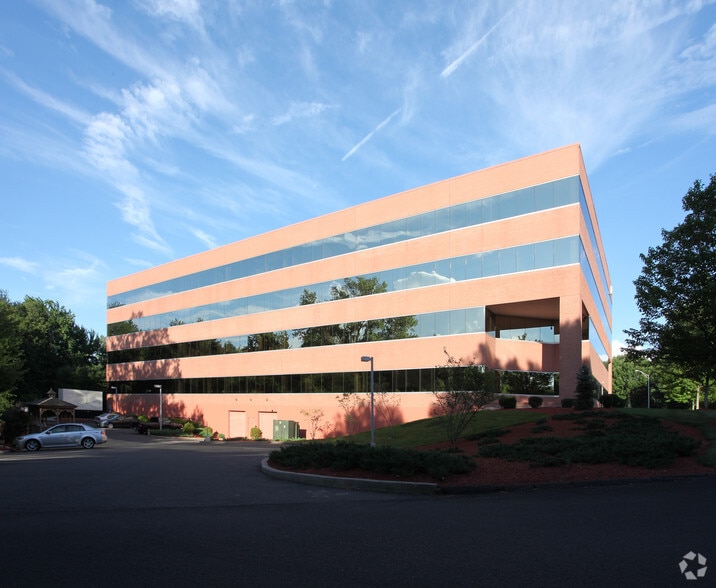 More Photos Of 455 Winding Brook Dr, Glastonbury Office For Lease