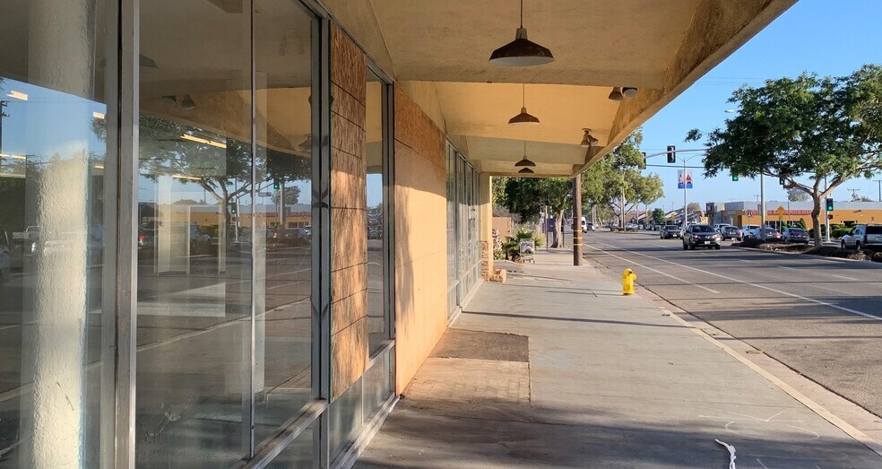 More Photos Of 1258 Saviers Rd, Oxnard Freestanding For Lease