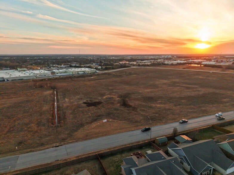 More Photos Of 1470 Merrick Dr, Ardmore Land For Sale