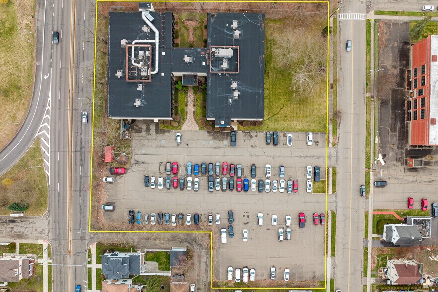 More Photos Of 111 Grant Ave, Endicott Office For Sale