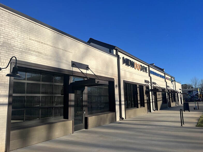 More Photos Of 2501 The Plaza, Charlotte Storefront For Lease