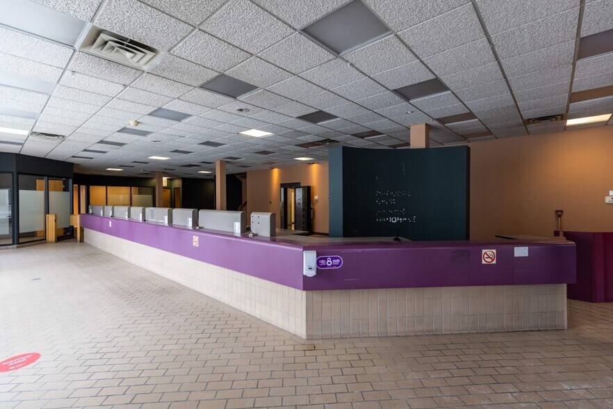 More Photos Of 2 Lisgar St, Sudbury Office For Sale