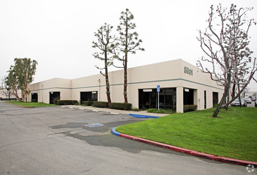 Primary Photo Of 8541 Wellsford Rd, Santa Fe Springs Unknown For Lease