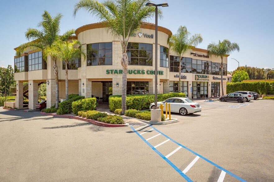 More Photos Of 26342 Oso Pky, Mission Viejo Storefront Retail Office For Lease