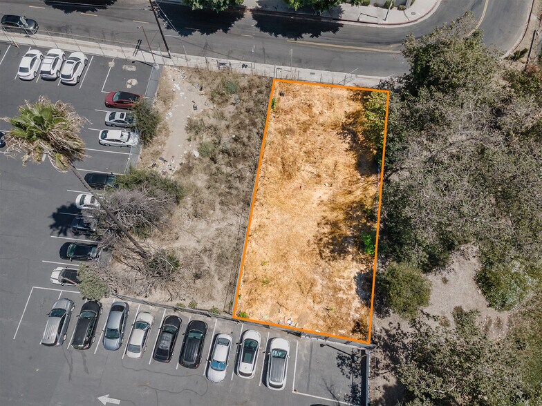 More Photos Of 1014 Bartlett St, Los Angeles Land For Sale