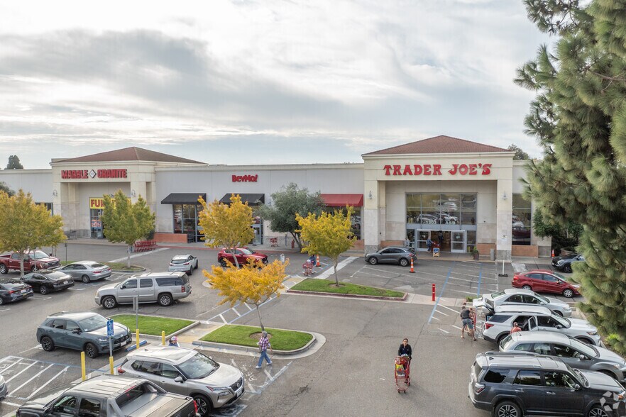 Primary Photo Of 1303-1321 S Bradley Rd, Santa Maria Storefront For Lease