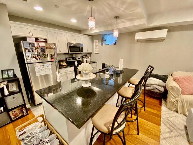 More Photos Of , Minneapolis Multifamily For Sale