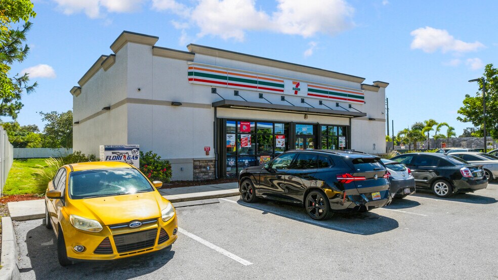 More Photos Of 2977A Cleveland Ave, Fort Myers Convenience Store For Sale