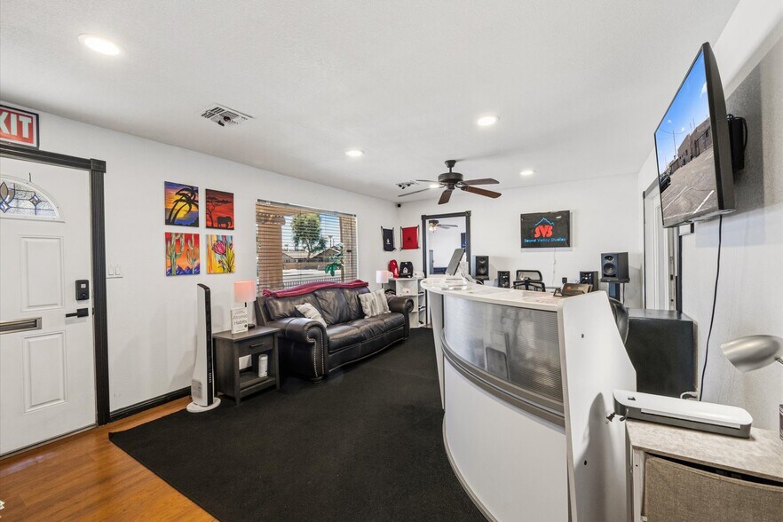 More Photos Of 2818 W Northern Ave, Phoenix Office For Sale