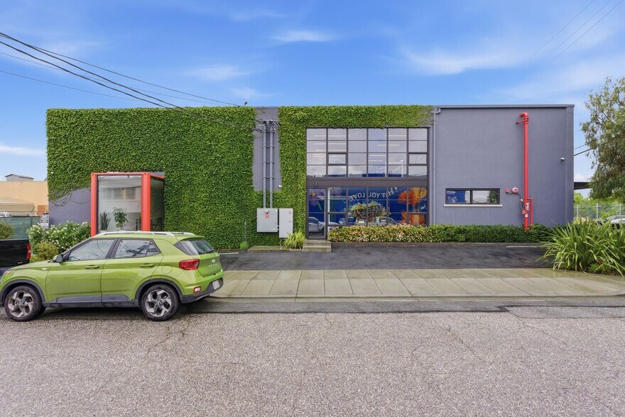 More Photos Of 1401 Old County Rd, San Carlos Manufacturing For Sale