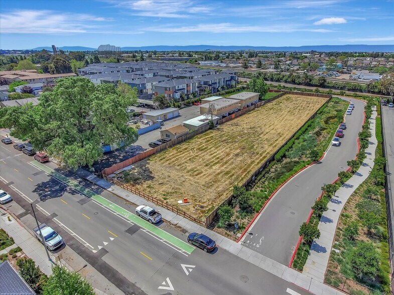 More Photos Of 29495 Dixon St, Hayward Land For Sale