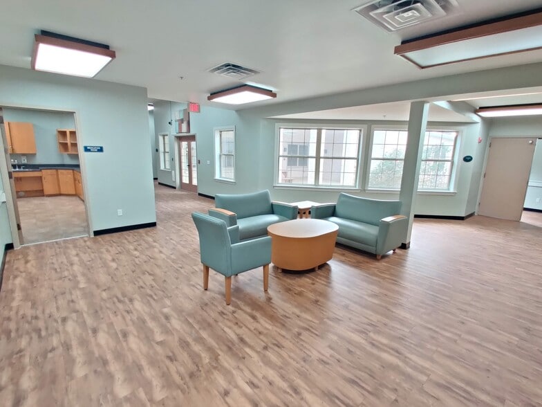 More Photos Of 400 Old Highway 290, Dripping Springs Assisted Living For Lease