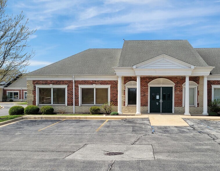 More Photos Of 11376 Broadway, Crown Point Office For Sale