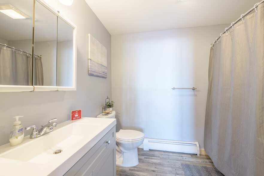 More Photos Of 26370 County 7 Blvd, Welch Apartments For Sale