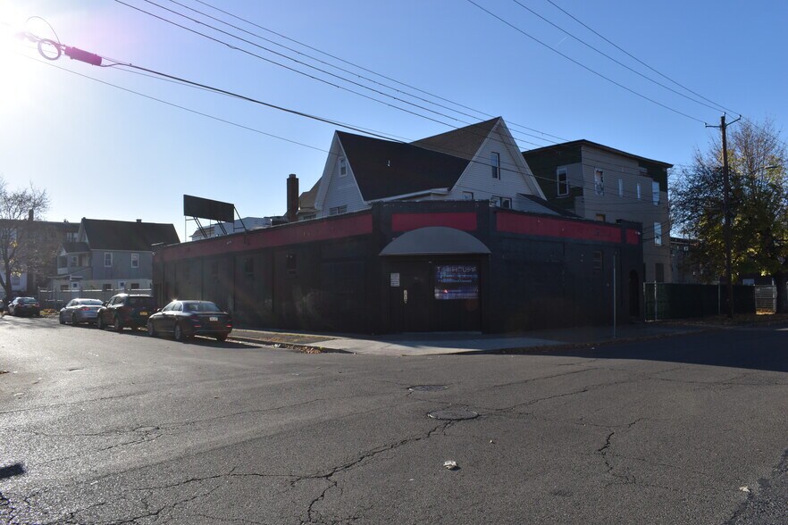 Primary Photo Of 15 Charlotte St, Binghamton Apartments For Sale