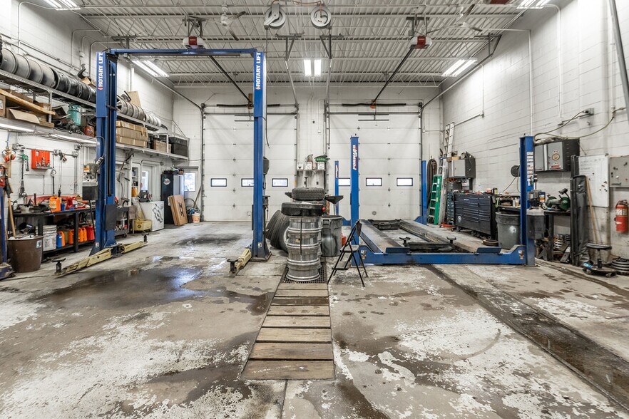 More Photos Of 309 1st Ave E, Cambridge Auto Dealership For Sale