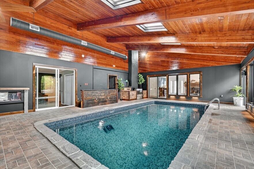 More Photos Of 13 Main St, Ogdensburg Auto Repair For Sale