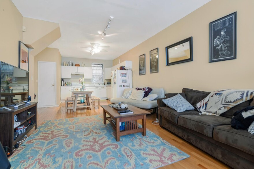 More Photos Of 598 Pacific St, Brooklyn Apartments For Sale