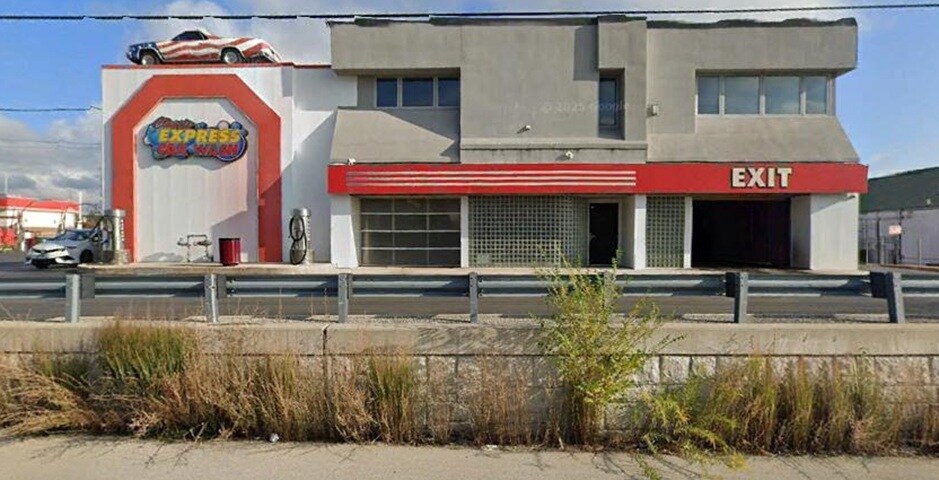 More Photos Of 12738 W 159th St, Homer Glen Carwash For Sale