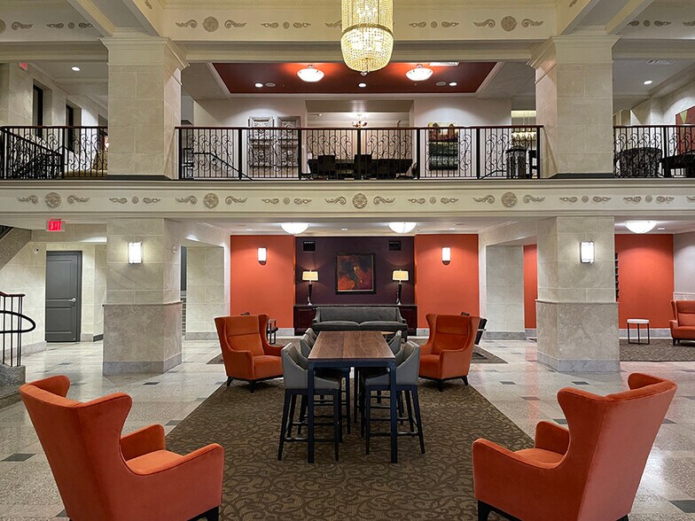 More Photos Of 31 W Adams St, Jacksonville Apartments For Lease