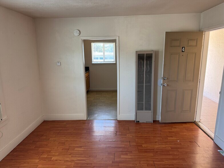 More Photos Of 1315 E St, Marysville Apartments For Sale