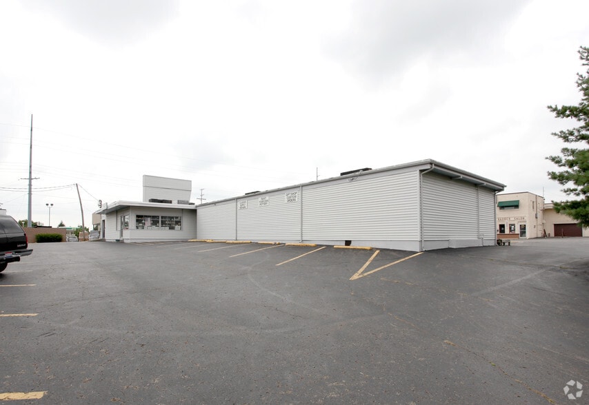 More Photos Of 4063-4099 Hoover Rd, Grove City Unknown For Lease