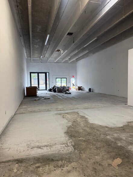 More Photos Of 10401 SW 186th St, Miami Service For Lease