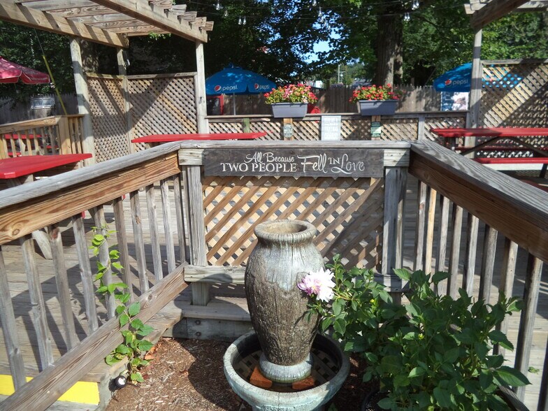 More Photos Of 1391 Hooksett Rd, Hooksett Restaurant For Sale