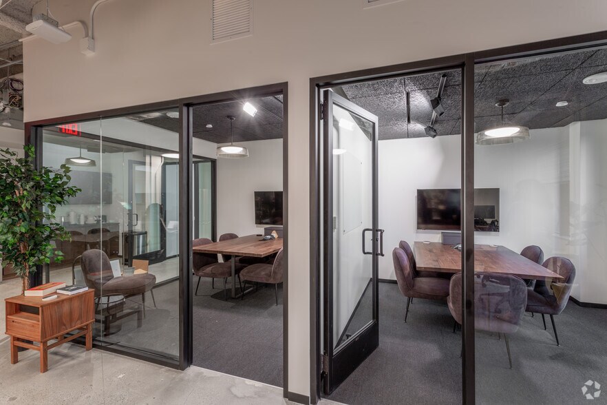 More Photos Of 2033 6th Ave, Seattle Office For Lease