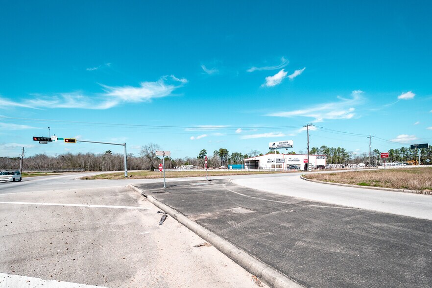 More Photos Of 11998 Highway 59, Cleveland Flex For Sale