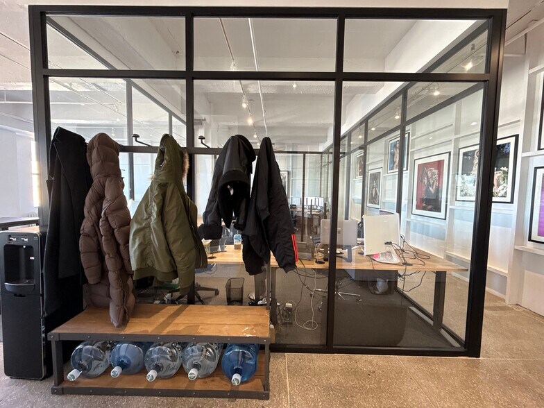 More Photos Of 210 Eleventh Ave, New York Office For Lease