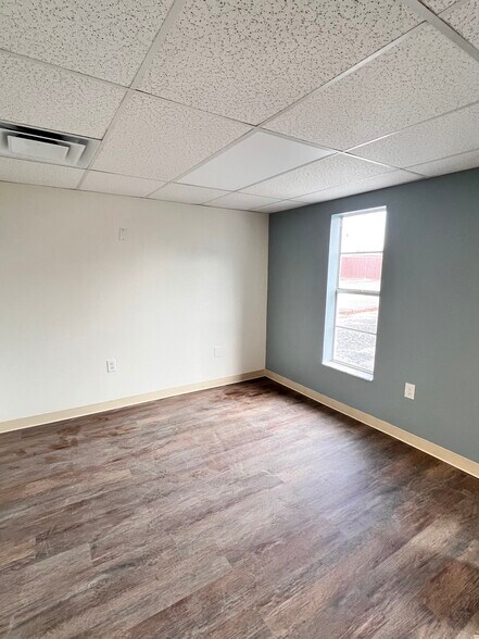 More Photos Of 2520 US-19, Holiday Office Residential For Lease
