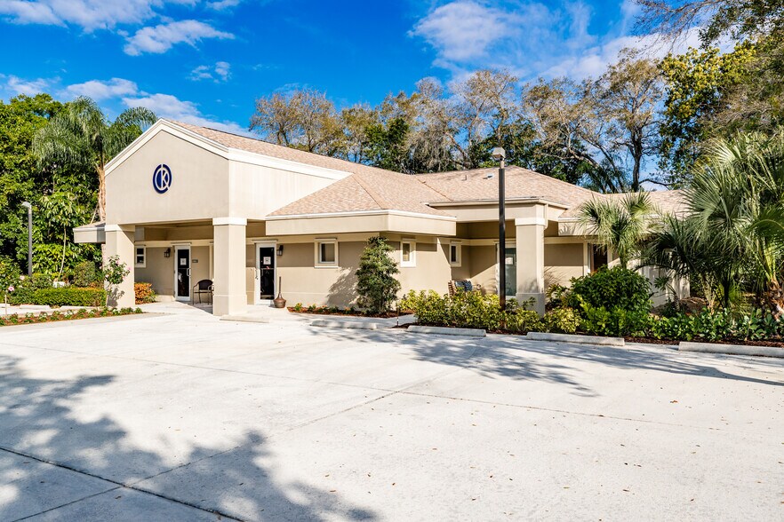 More Photos Of 1965 25th Ave, Vero Beach Office For Sale