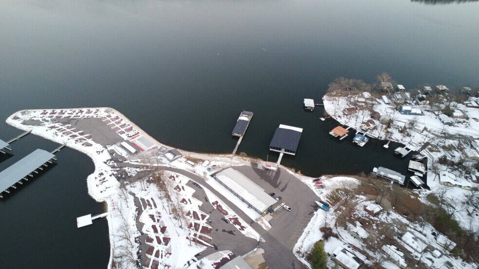 More Photos Of 27 Lighthouse Marina Rd, Sunrise Beach General Retail For Sale