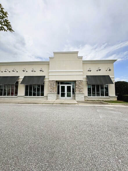 More Photos Of 3299 Bel Air Mall, Mobile Unknown For Lease