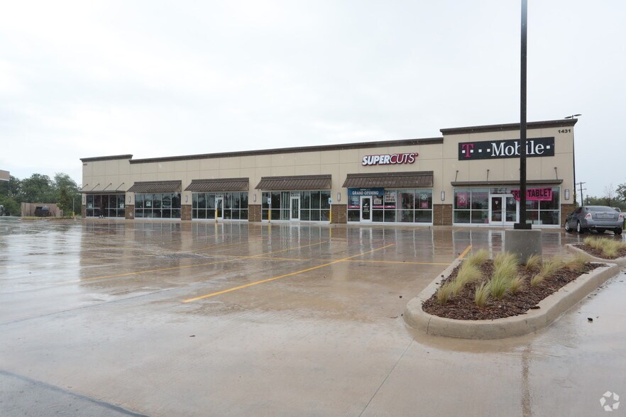 More Photos Of 1431 Palo Alto Rd, San Antonio Unknown For Lease