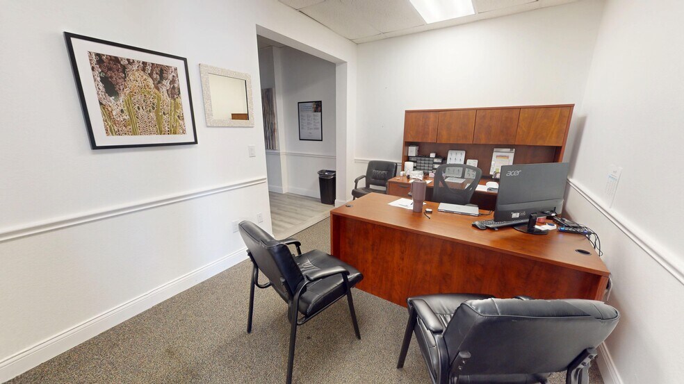 More Photos Of 2001 Windy Ter, Cedar Park Light Distribution For Sale