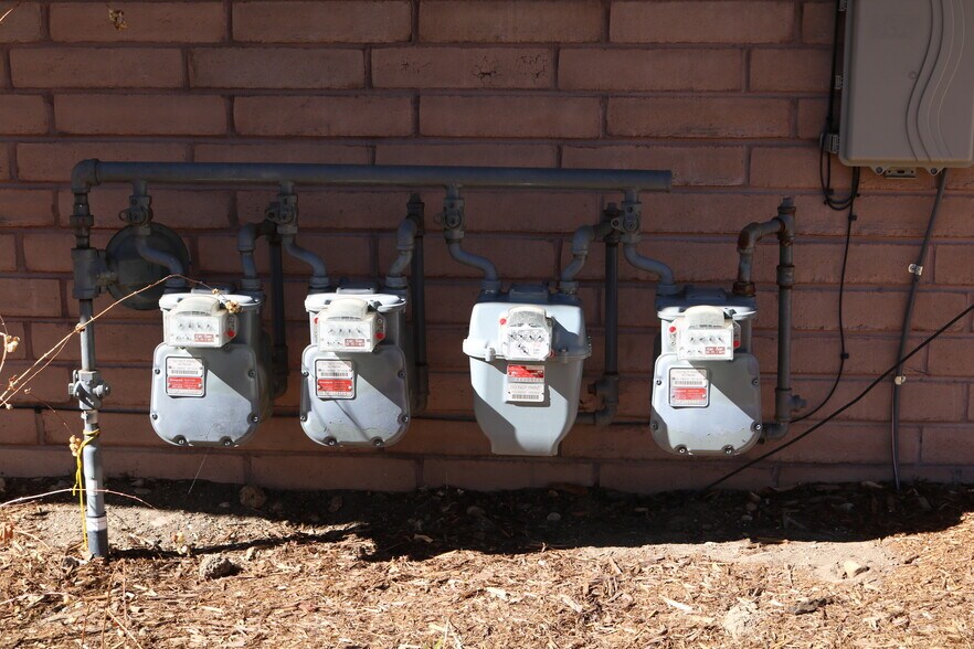 More Photos Of 333 23rd Ave, Longmont Apartments For Sale