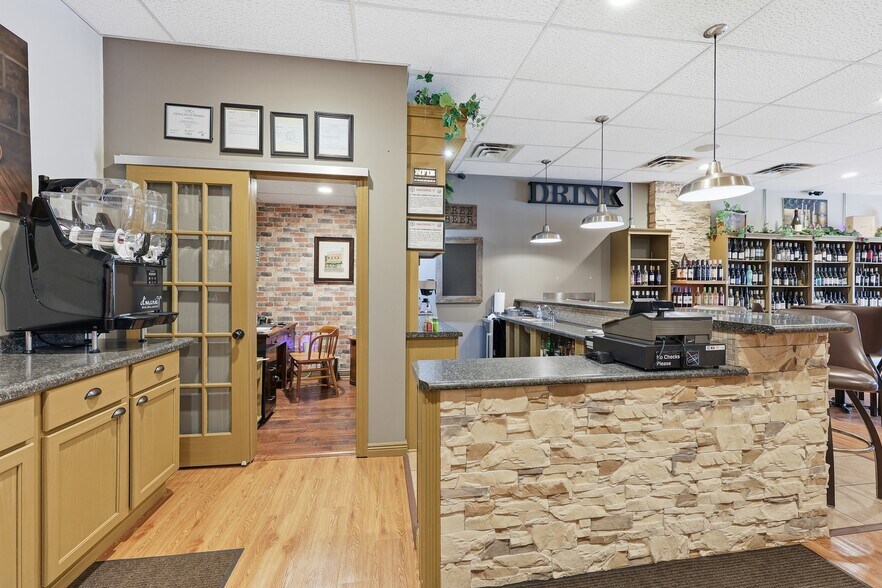 More Photos Of 219 S Sandusky Ave, Bucyrus Storefront Retail Residential For Sale