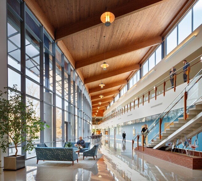 More Photos Of 850 Cranberry Woods Dr, Cranberry Township Schools For Lease