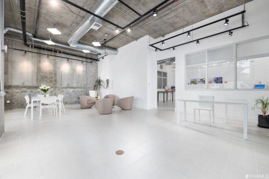 More Photos Of 200 Brannan St, San Francisco Apartments For Sale