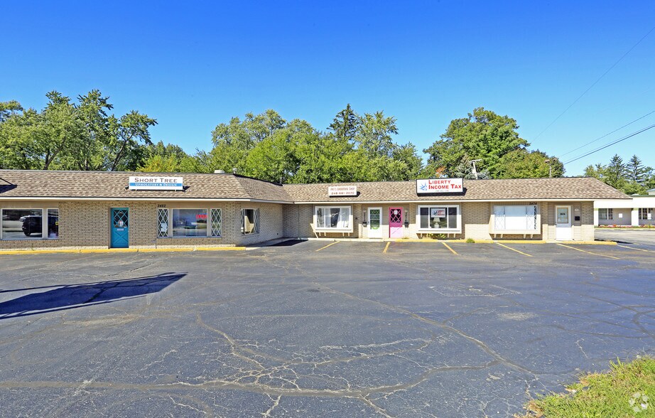 More Photos Of 2474-2486 Orchard Lake Rd, Keego Harbor Unknown For Lease